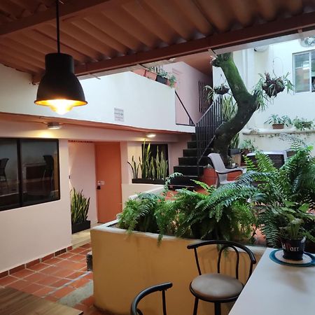 Casa Primavera Hostal Medellín Esterno foto