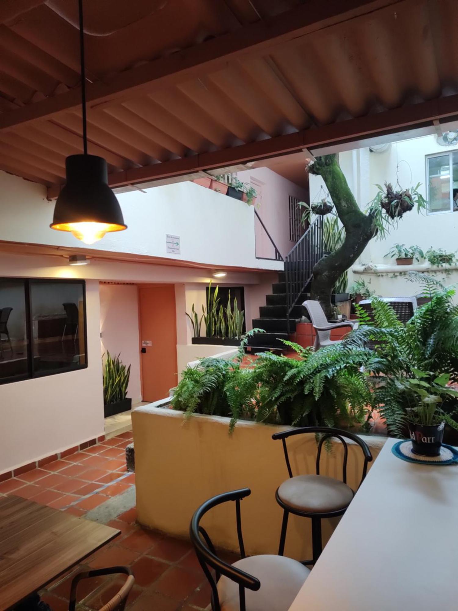 Casa Primavera Hostal Medellín Esterno foto